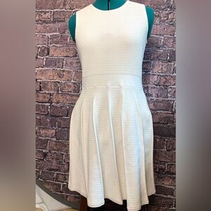 SAKS FIFTH AVENUE white/ivory mini skater sleeveless skater dress size medium
